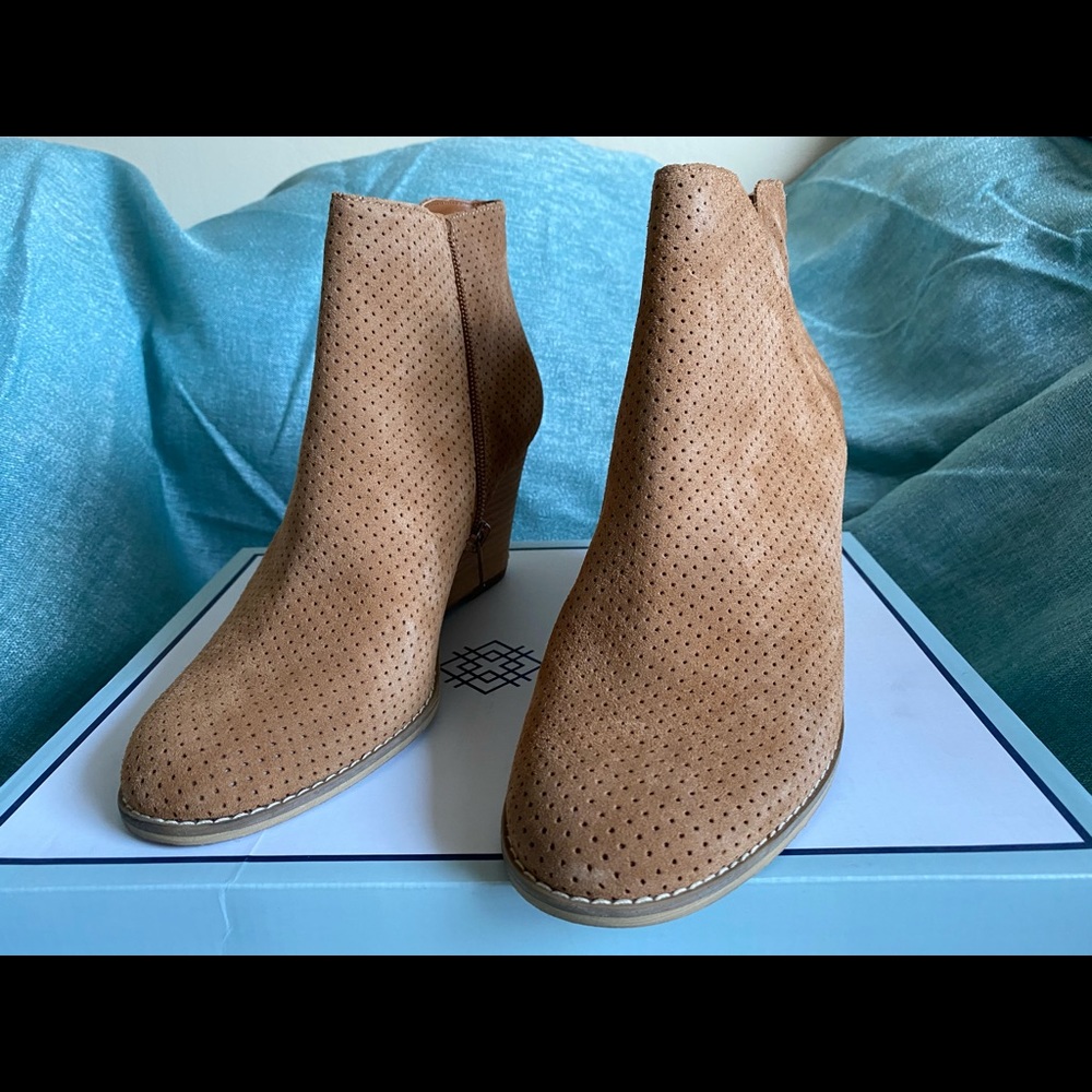 Women’s shoes